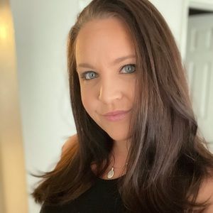 Meet your Posher, Suzanne